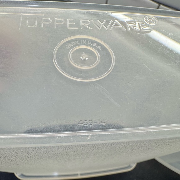 Vintage Tupperware Store-N-Pour Containers, set of 2, pink lids - Picture 9 of 13